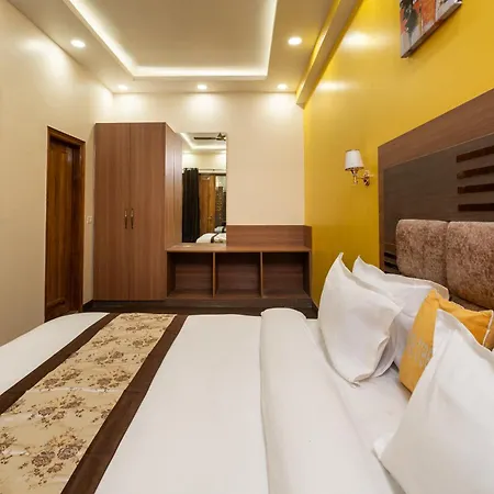 Lime Tree Hotel & One Bed Room Serviced Apartment - Noida Sector 50 Metro With Party Venue Exterior photo