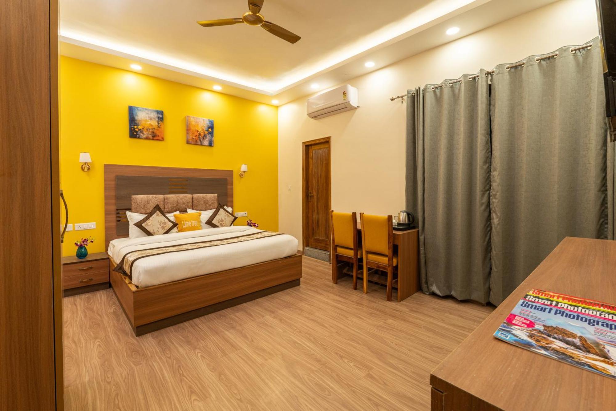 Apartment Lime Tree & One Bed Serviced - Sector 50 Metro With Party Venue *