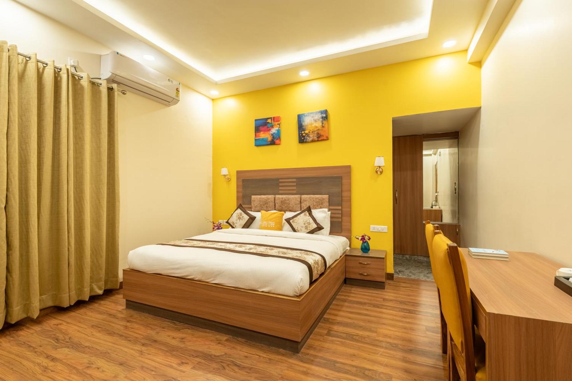 Apartment Lime Tree & One Bed Serviced - Sector 50 Metro With Party Venue