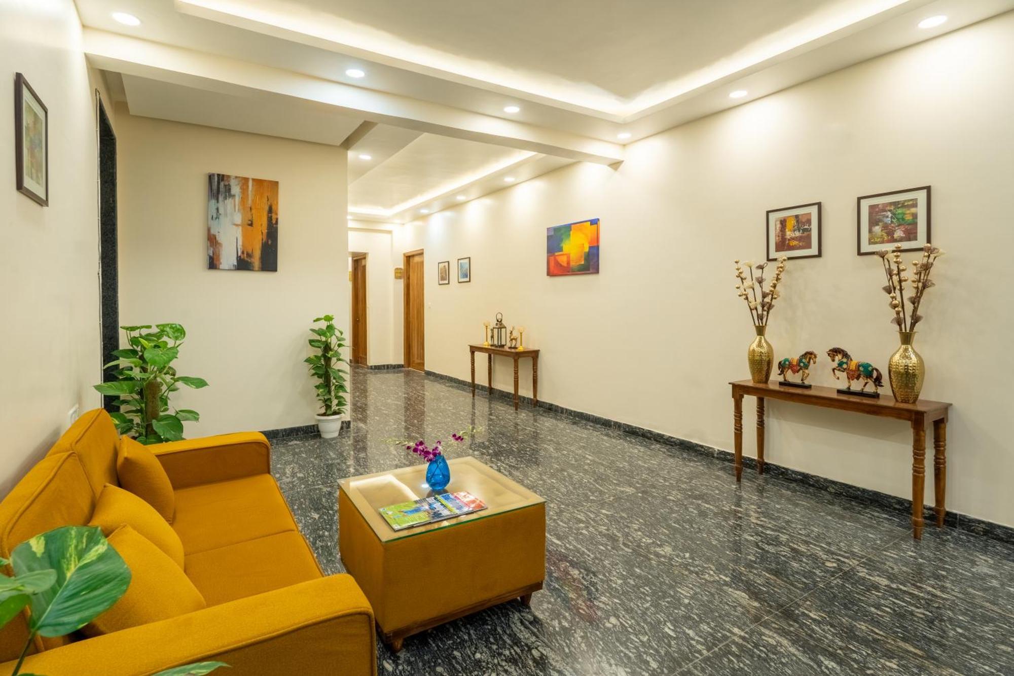 Lime Tree & One Bed Serviced - Sector 50 Metro With Party Venue Apartment Noida